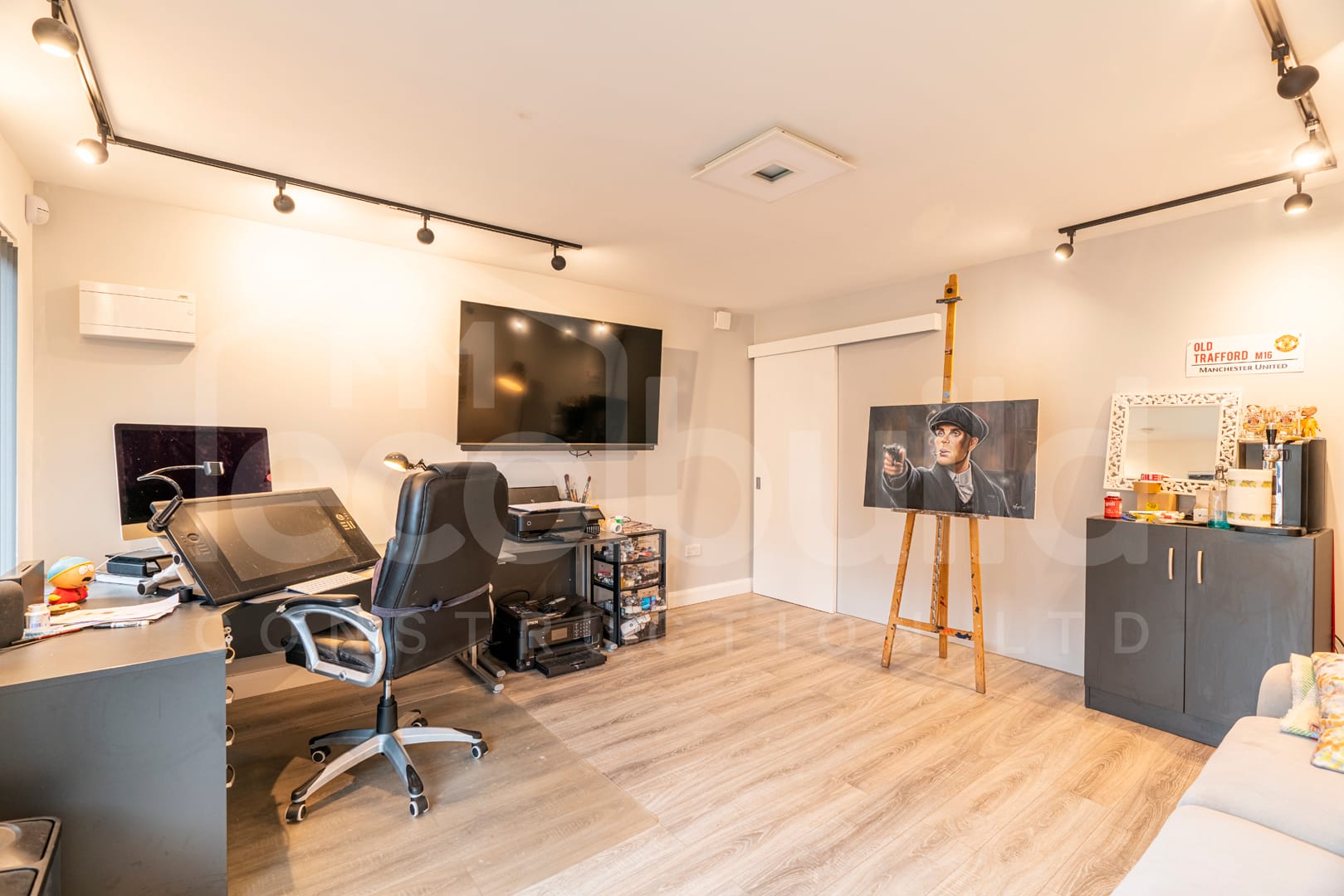 Triangle Garden Office + Storage