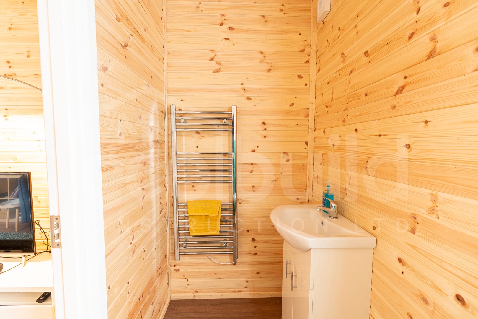 Vertical Bespoke Garden Office – Leixlip
