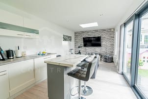 1 Bed E1 – L Shape Garden Room – Dublin